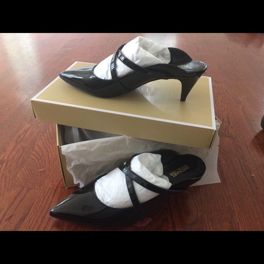 Michael Kors Geneva Black Patent Mule Sz 8 - Picture 4 of 7